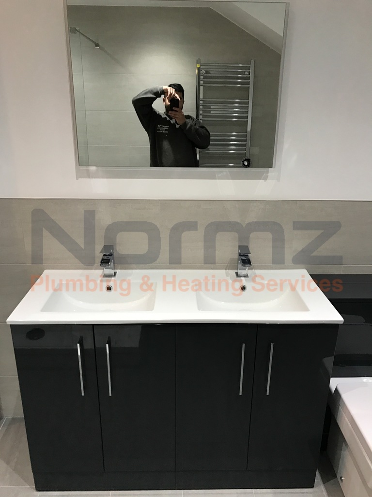 Bathroom Fitting in Wellingborough Picture After Bathroom Renovation by Normz Plumbing 7
