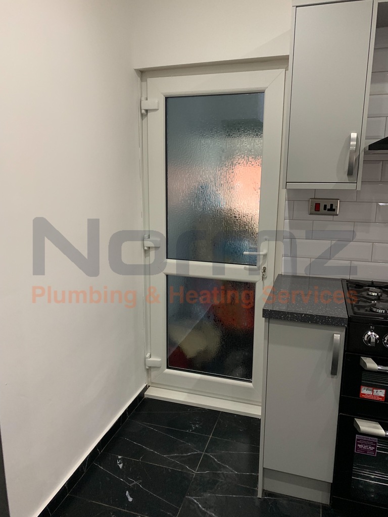 Kitchen Fitting in Northampton by Kitchen Fitters Normz Plumbing After Kitchen Renovation Picture 4